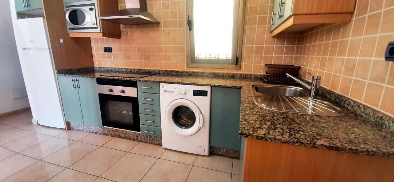 Duplex Espacioso, Tranquilidad, Barbacoa Y Supermercado Al Lado Cotillo المظهر الخارجي الصورة